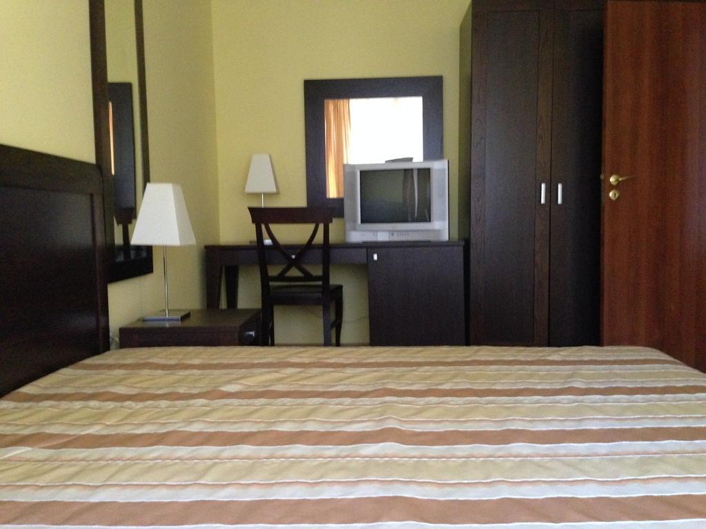 Royal House Apartments Tmf 팜포로보 객실 사진